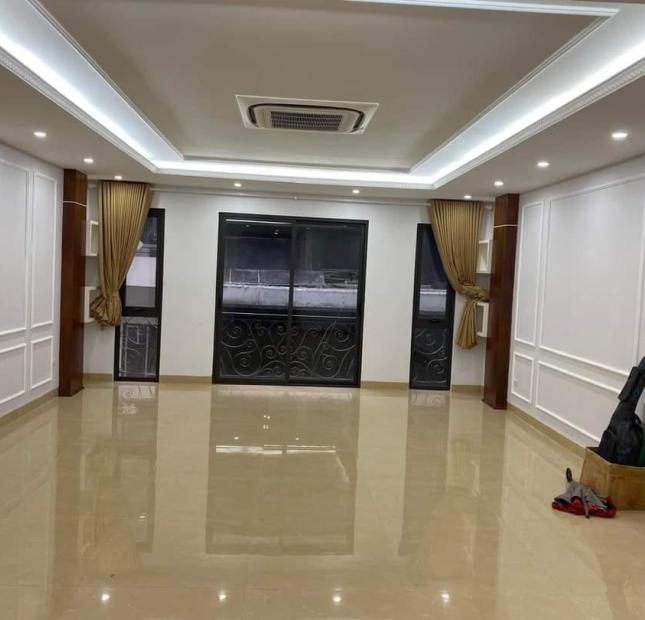 Bán nhà ngõ 134 Lê Trọng Tấn, gara 2 ô tô, sân vườn trước sau, 145m, 23 tỷ
