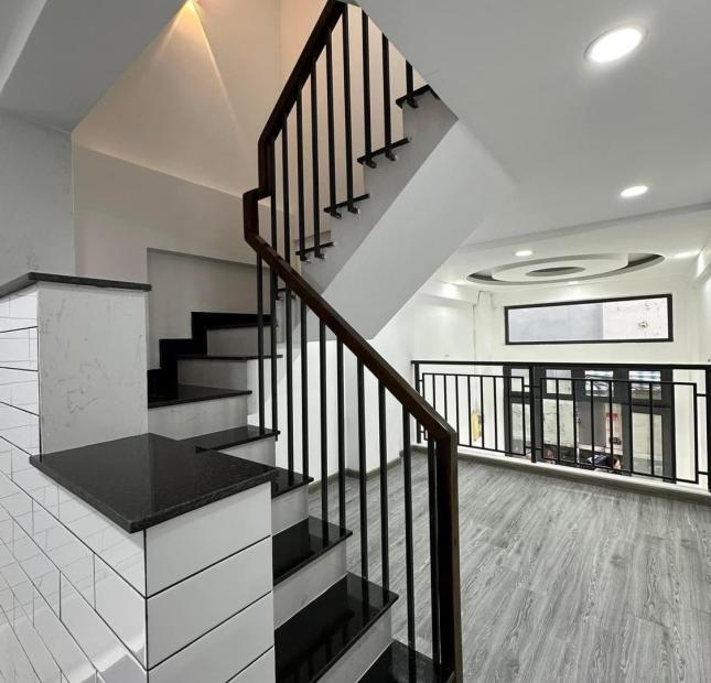 Bán nhà 30m2 Lý Thái Tổ P9 Q10 - Vài căn ra mặt tiền. Hẻm xe hơi gần Bệnh viện Nhi Đồng 1
