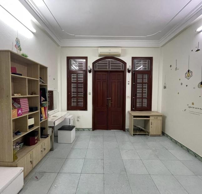 Bán nhà Ngõ 64 Vũ Trọng Phụng, gần ô tô, ngõ thông, sổ đỏ đẹp, 71m, 4tầng, nhỉnh 6 tỷ 