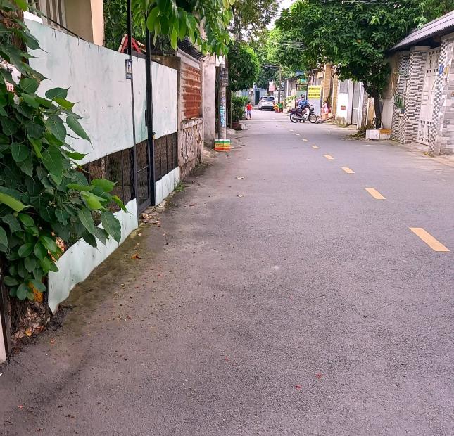  Giảm còn  4, tỷ ,Xe hơi đổ cổng nhà Đẹp lung linh  Nguyễn Duy Trinh - Q2
