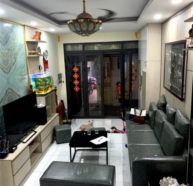 Cần bán nhà Phân Lô , khu vực Thái Hà , ĐĐ , DT 46m x3 Tầng , MT 3,5m  giá 6,5 tỷ