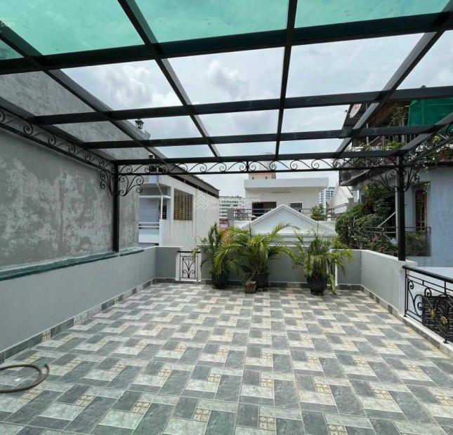 Cần bán gấp căn lô góc ngõ 560 Nguyễn Văn Cừ 60m2x5T, 5m MT. Giá 12.5 tỷ, Gara Ôtô. KD.