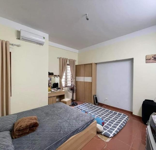 BÁN NHÀ KIM GIANG 30MX4 TẦNG, NHÀ MỚI Ở LUÔN. GIÁ 2.85 TỶ