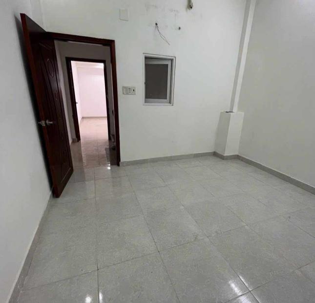 CHỦ GỬI NHÀ MẶT TIỀN 2 LẦU 44M2 QUẬN 12 TIỆN KD NHỈNH 3 TỶ