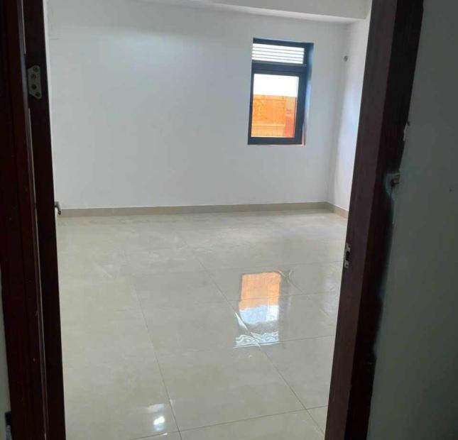 CHỦ GỬI NHÀ MẶT TIỀN 2 LẦU 44M2 QUẬN 12 TIỆN KD NHỈNH 3 TỶ