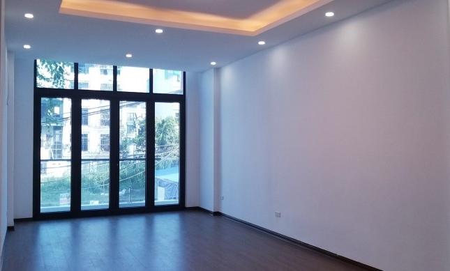 Bán nhà Đàm Quang Trung,Long Biên 5 tầng ,48 m2 ,Mt 4m ,gara hơn 6 tỷ