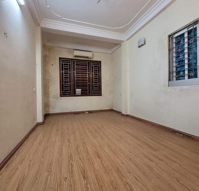 Bán Nhà 918 Phúc Đồng, Long Biên, Phân Lô, Ô Tô Tránh, 35m2, 4 Tầng, Giá 4.15 Tỷ.