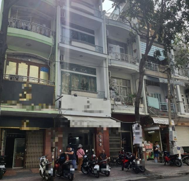 Bán gấp nhà mặt tiền đường Bạch Vân, quận 5, dt 4.1x21m, 1 trệt 2 lầu, giá bán 22 tỷ tl 