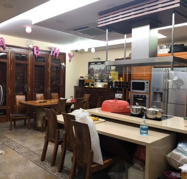 Bán nhà Phố Ngọc Thụy, ô tô, full nội thất, 68 m2, 5 tầng, mặt tiền 5 m, giá chỉ 6,9 tỷ.