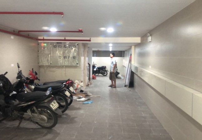 Bán nhà Phố Khương Đình, kinh doanh, ô tô, thang máy, mới đẹp, 106m2X8T, chỉ 41.9 tỷ.