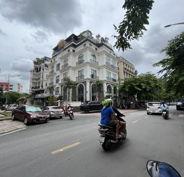 Bán Gấp Biệt Thự đường Lam Sơn - Nguyễn Huy Tưởng P6 . Bình Thạnh 8x14m - 3 tầng giá 24 tỷ