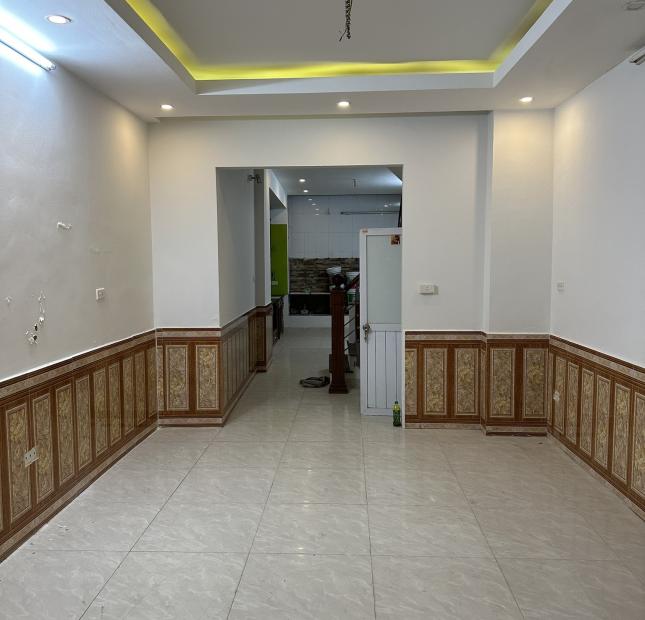 BÁN NHÀ ĐẸP ĐƯỜNG CẦU GIẤY 44M2x4 TẦNG, MẶT ~4M, NGÕ THÔNG, 10M RA PHỐ OTO TRÁNH, 2 THOÁNG
