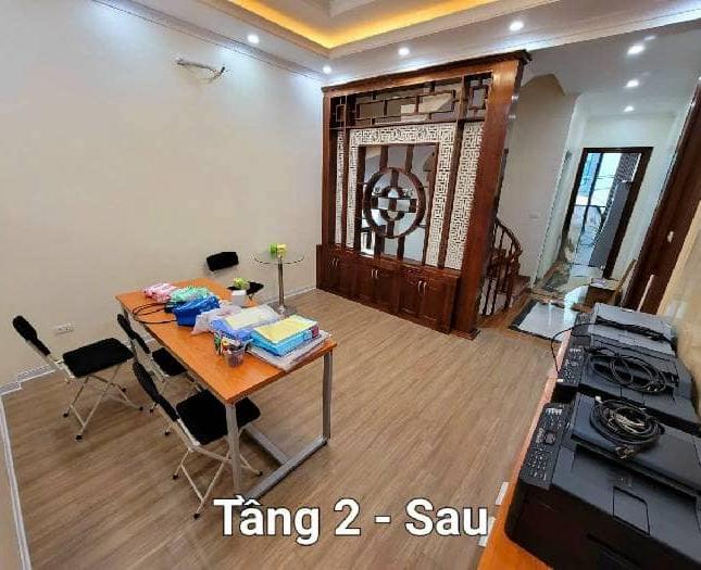 bán gấp nhà gần Bưu điện Hà Đông đường  ô tô,  thang máy, kinh doanh nhỉnh 6 tỷ. LH 0962780005