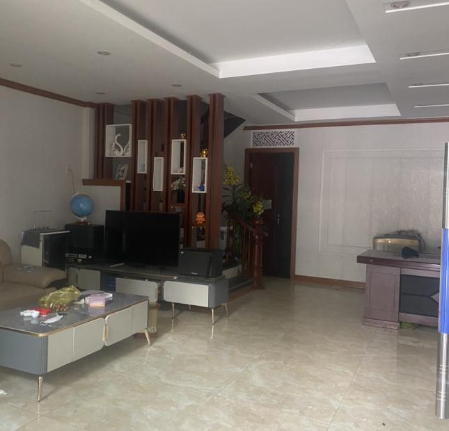 Chính chủ cần bán Nhanh Căn Nhà 5 tầng Thuộc Phường Cao Xanh – TP Hạ Long – Quảng Ninh.