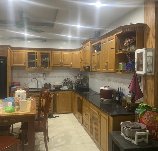Chính chủ cần bán Nhanh Căn Nhà 5 tầng Thuộc Phường Cao Xanh – TP Hạ Long – Quảng Ninh.