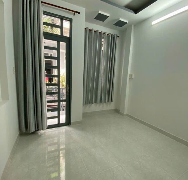 Bán nhà 3 lầu hẻm 2020 Huỳnh Tấn Phát, Nhà Bè, Dt 3,2x8m. Giá 1,75 tỷ