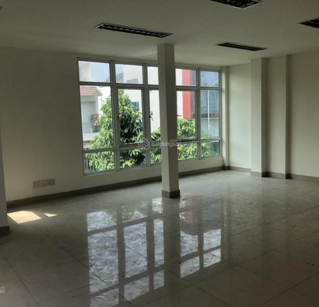 Cho thuê nhà đường Sư Vạn Hạnh diện tích 8x20m 1 trệt 2 lầu