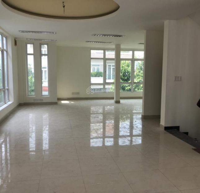 Cho thuê nhà đường Sư Vạn Hạnh diện tích 8x20m 1 trệt 2 lầu