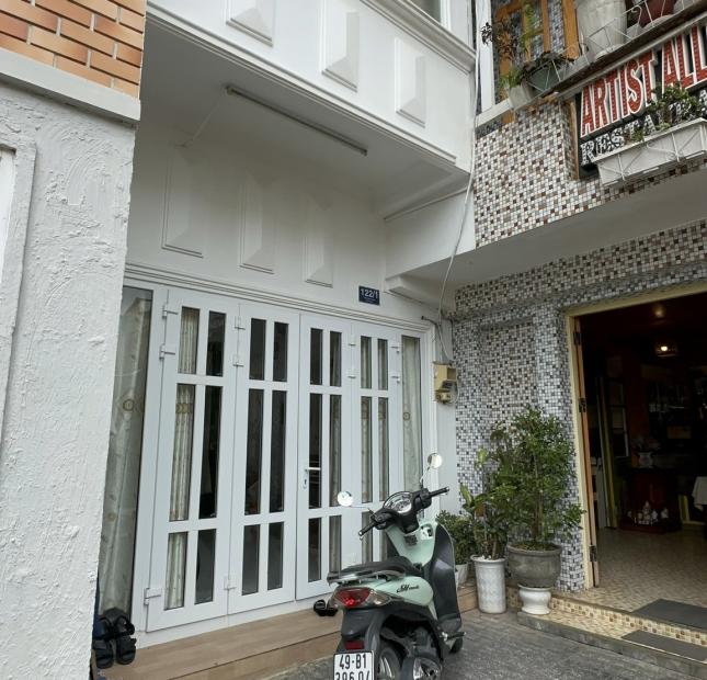 Bán nhà riêng tại Đường Phan Đình Phùng, Đà Lạt,  Lâm Đồng diện tích 31m2  giá 4200 Triệu