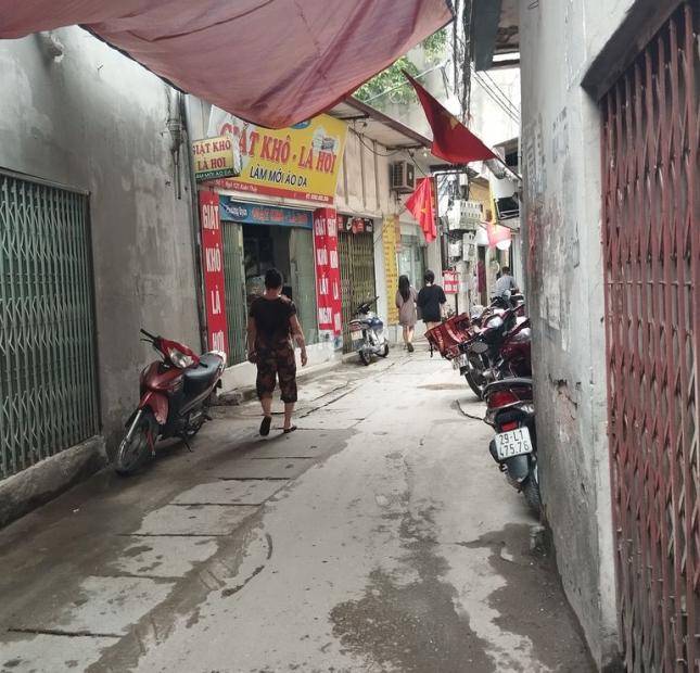 Cần sang nhượng cửa hàng đầu ngõ 85 Xuân Thủy, Cầu Giấy