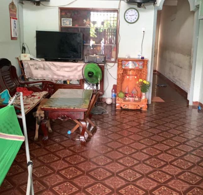 Bán Nhà 2 Mặt Hẻm Trần Quốc Toản P.Đống Đa Quy Nhơn, 76,2m2 , Gác Lỡ , Giá 4 Tỷ