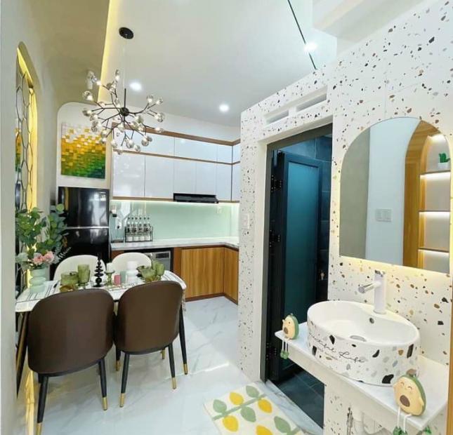 Hẻm ba gác Bà Hạt , khu vực sầm uất nhất quận 10 , giá chỉ nhỉnh 6 tỷ .