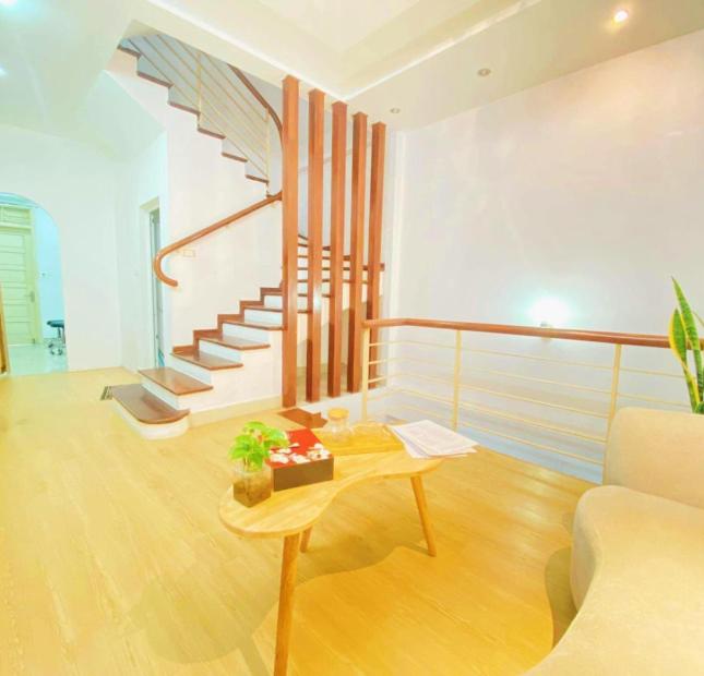 Bán nhà Phúc Đồng, ô tô tránh, kinh doanh, 4 tầng, giá nhỉnh 8 tỷ