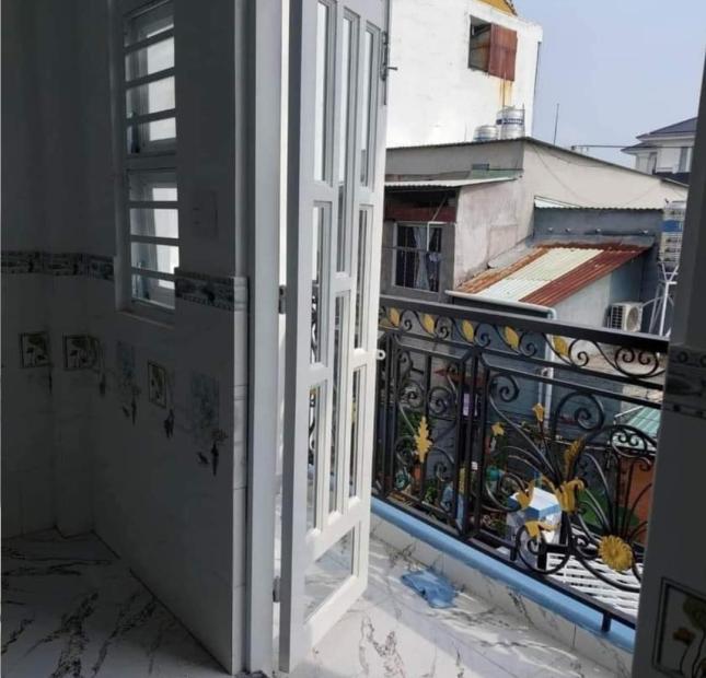 Bán gấp nhà Phú Nhuận giá chỉ 3 tỷ 7 sổ hồng riêng 
