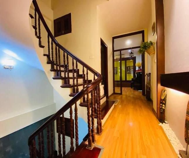 Bán nhà ngõ 168 Trung Kính 60m, 12.8 tỷ,  sát phố, nội thất xịn, ô tô vào nhà 0343564283