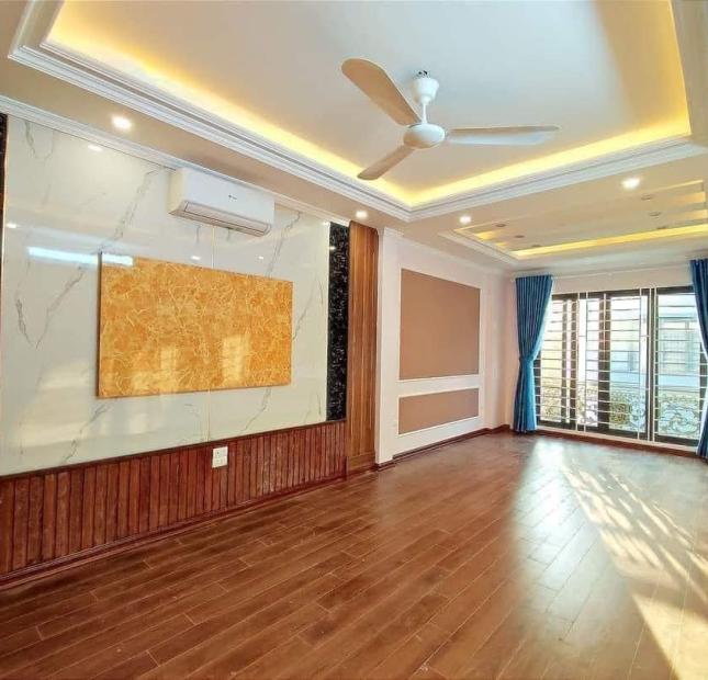Bán nhà phân lô quận HBT, nhà đẹp, gara, 7T thang máy, KD VP