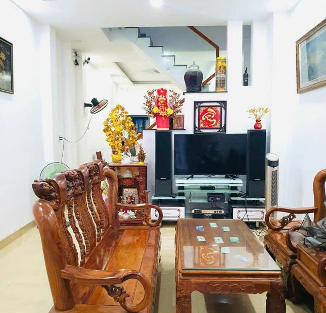 VÀO Ở NGAY! Bán Nhà Mới 5 Tầng Nguyễn Thị Minh Khai, 43m2, Chỉ 7.5 Tỷ TL 
