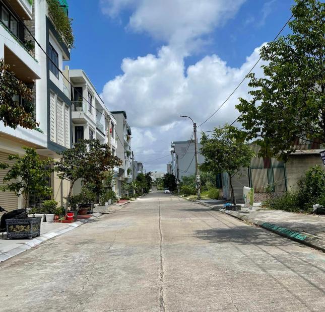 BÁN LÔ A6-6 TĐC BÃI MUỐI,P.CAO THẮNG. DT:67.5M2,MT:5M.H : ĐÔNG BẮC !!!