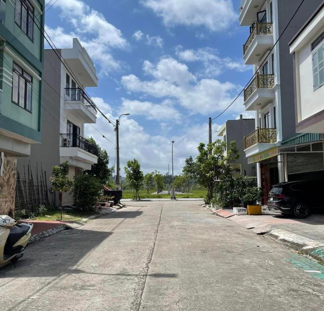 BÁN LÔ A6-6 TĐC BÃI MUỐI,P.CAO THẮNG. DT:67.5M2,MT:5M.H : ĐÔNG BẮC !!!