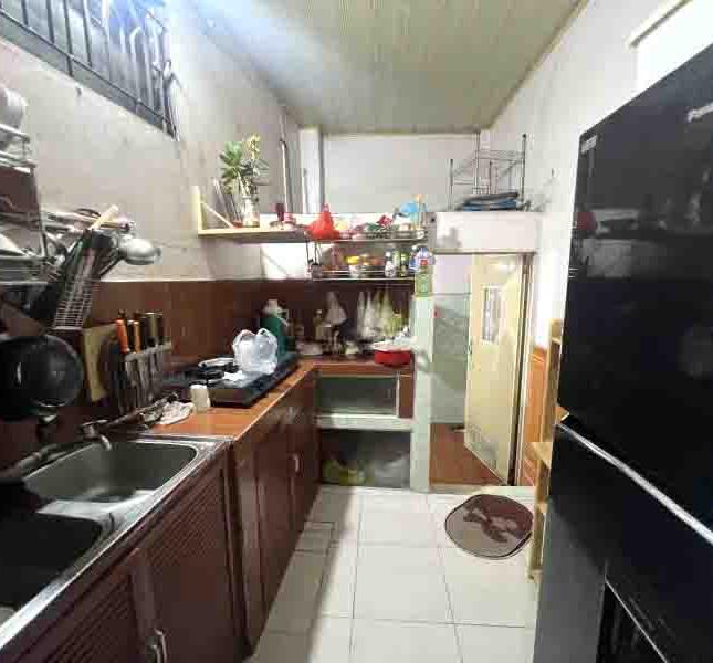 Bán Nhà Gần Quốc Lộ 1K, Linh Xuân, Thủ Đức, 40m2, 2 Tầng Chỉ Nhỉnh 2 Tỷ , SHR, Giá Cực Sốc