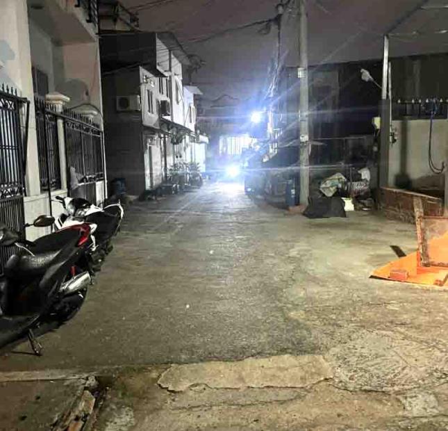 Bán Nhà Gần Quốc Lộ 1K, Linh Xuân, Thủ Đức, 40m2, 2 Tầng Chỉ Nhỉnh 2 Tỷ , SHR, Giá Cực Sốc