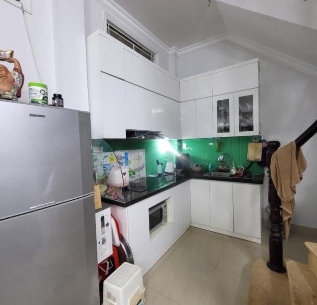 Bán nhà Thái Hà 45m2 4 tầng, mt 4.5m, 2 thoáng, ngõ rộng, thoáng, nông, 5.2 tỷ