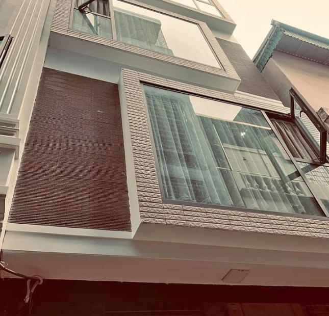 Bán nhà mặt ngõ Linh Lang, Ba Đình, dt 49.5m, lô góc 3 mặt thoáng, ô tô vào nhà. Giá 12.5 tỷ