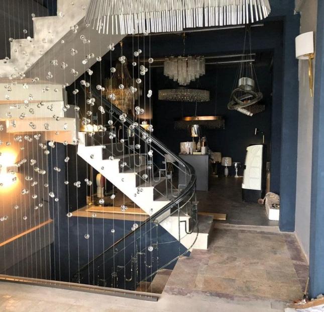 Bán nhà mặt phố Kim Mã Ba Đình, kinh doanh, 55m2 4t mt 4.6m 31 tỷ TLCC 0917420066