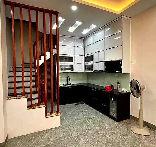 BÁN GẤP NHÀ HOÀNG MAI. 46M 5T SAU QH RA MĐ 6 LÀN Ô TÔ. GIẢM CHÀO 550 TRIỆU