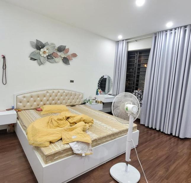 Bán nhà phố Lê Trọng Tấn, phân lô, ô tô tránh, 125m, mt 8.5m, 20 tỷ