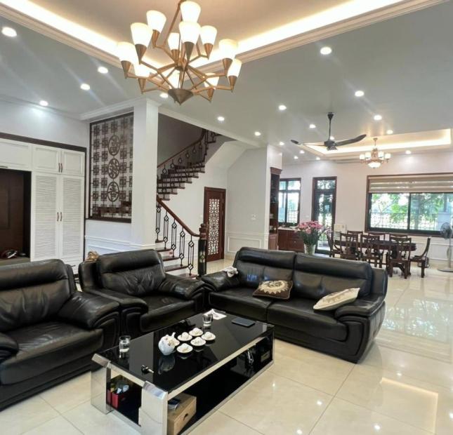 Bán nhà phố Lê Trọng Tấn, phân lô, ô tô tránh, 125m, mt 9m, 20 tỷ