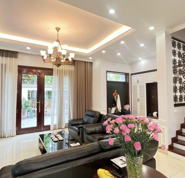 Bán nhà phố Lê Trọng Tấn, phân lô, ô tô tránh, 125m, mt 9m, 20 tỷ