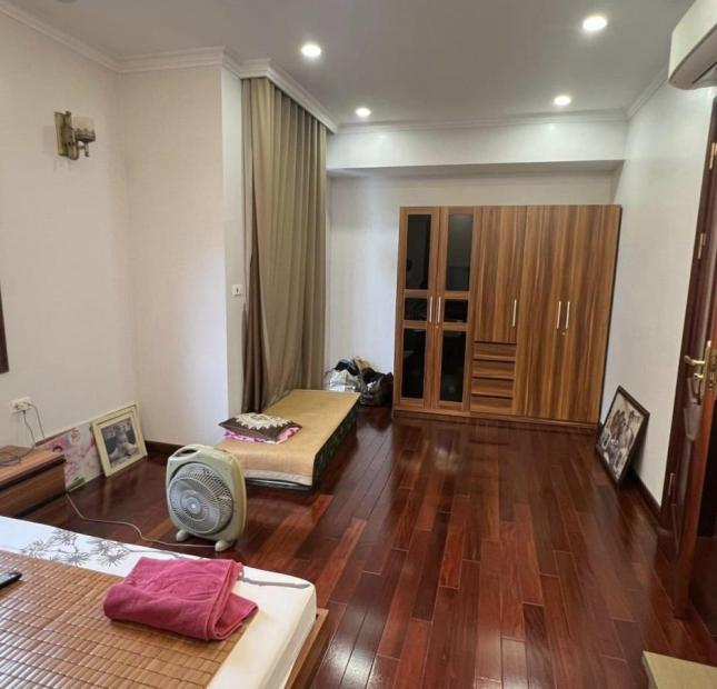 Bán nhà phố Lê Trọng Tấn, phân lô, ô tô tránh, 125m, mt 9m, 20 tỷ