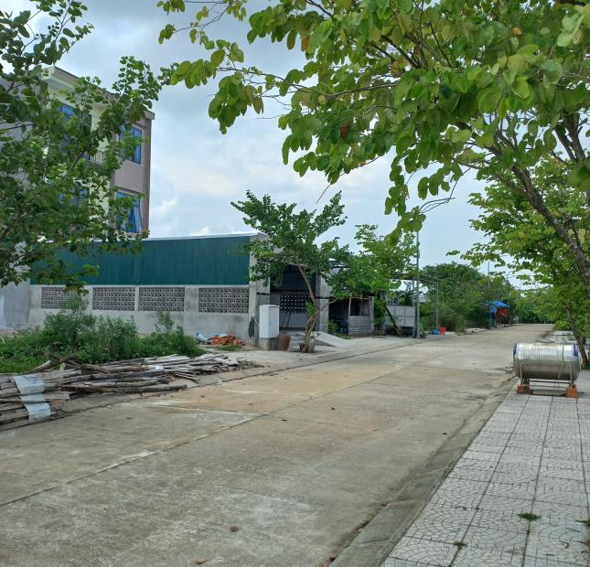 Bán lô đất ở gần bến xe Phương Trang, khu Đông Nam, Thị Trấn Châu Ổ Bình Sơn