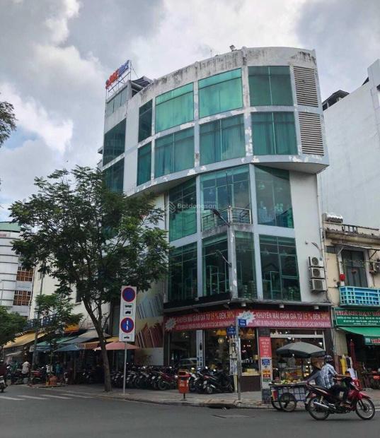 Bán nhà mặt phố Trần Quốc Toản Hai Bà Trưng Q3 diện tích 6.5 x 17m, giá đầu tư