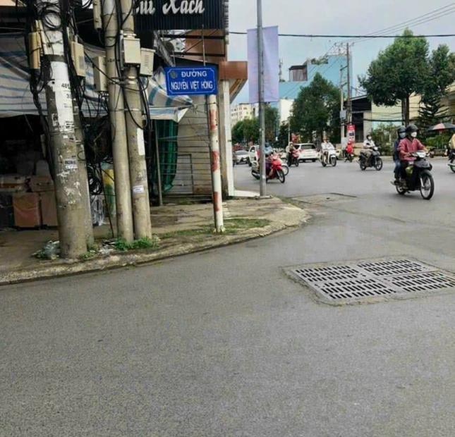 BÁN NHÀ GÓC 2 MẶT TIỀN ĐƯỜNG NGUYỄN VIỆT HỒNG.