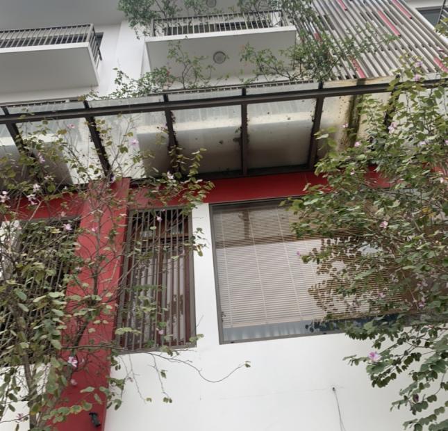 Cần bán gấp căn liền kề Khai Sơn Town 2, Ngọc Thụy ngay chân chung cư, kinh doanh buôn bán tốt