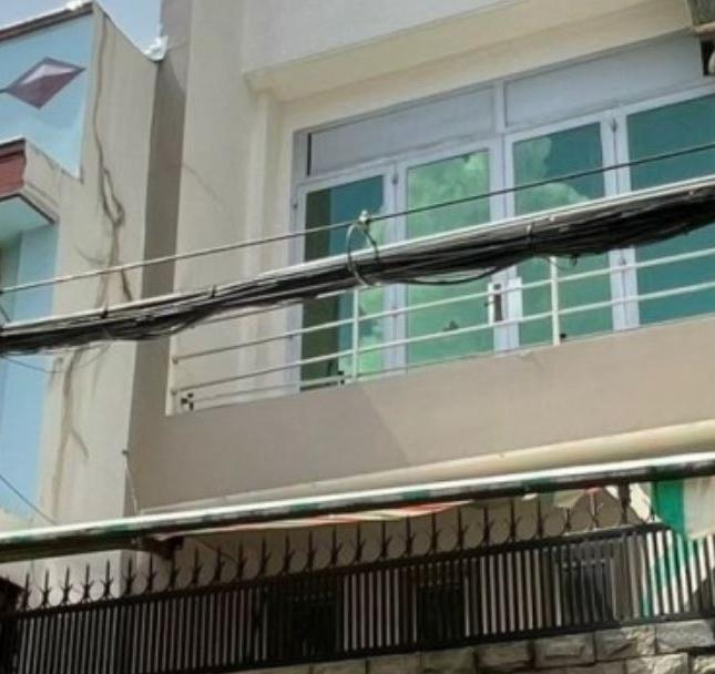 Bán nhà MT Nguyễn Tiểu La Quận 10 DT:5x14m 4 lầu giá chỉ 20.5 tỷ