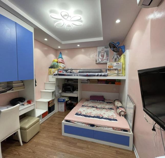 Chung cư T01 TimesCity tầng 16, 2PN 2WC, 95m2, 5 tỷ, ô tô, đẹp, 0977097287