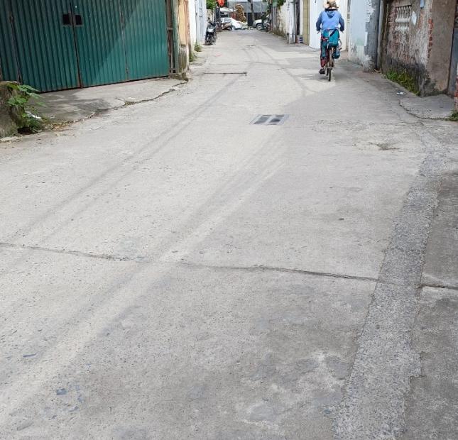 NHỈNH 2.6 TỶ CÓ NGAY NHÀ TRUNG TÂM LONG BIÊN- FULL NỘI THẤT- ĐẸP LUNG LINH